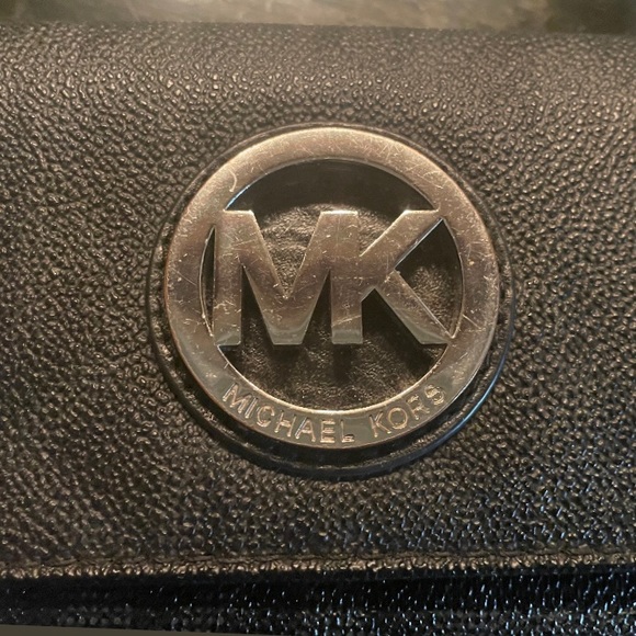 VGUC Black Michael Kors Wallet - Picture 3 of 9